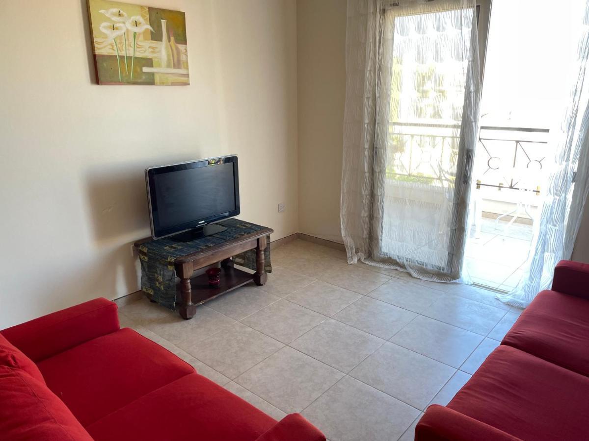 Kings Resort 1 Bedroom Apartment Пафос Экстерьер фото