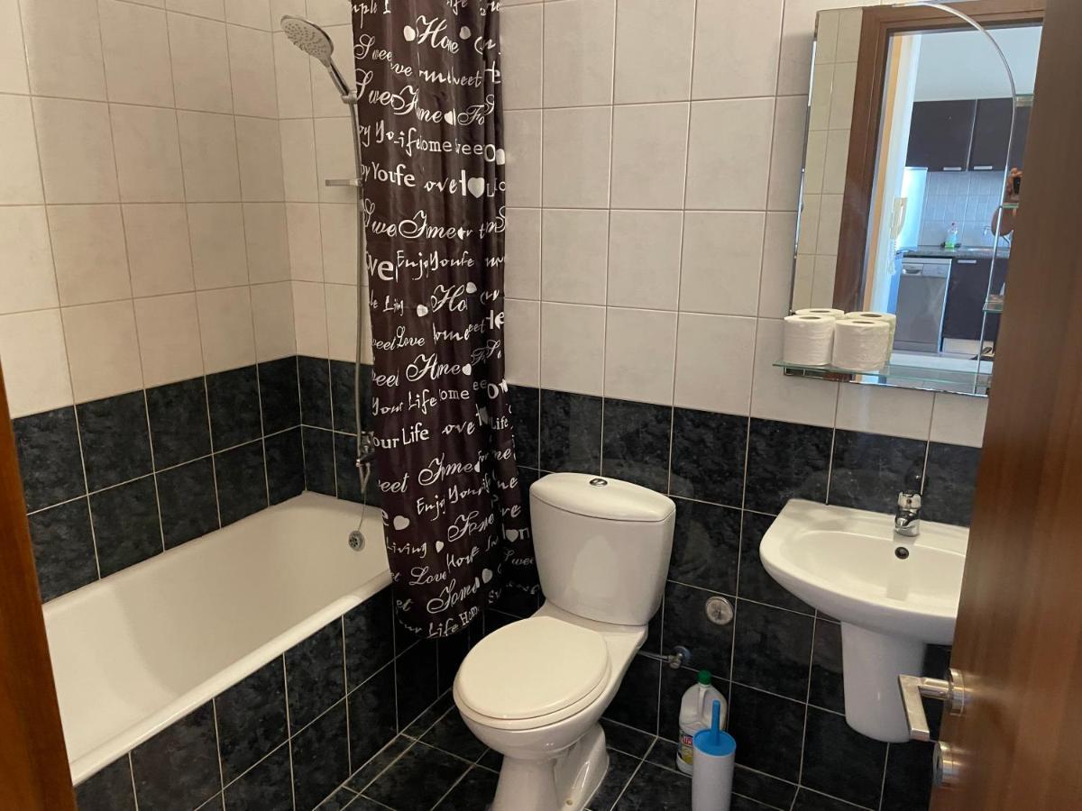 Kings Resort 1 Bedroom Apartment Пафос Экстерьер фото