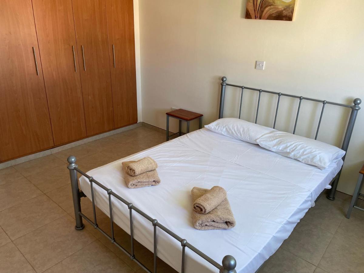 Kings Resort 1 Bedroom Apartment Пафос Экстерьер фото