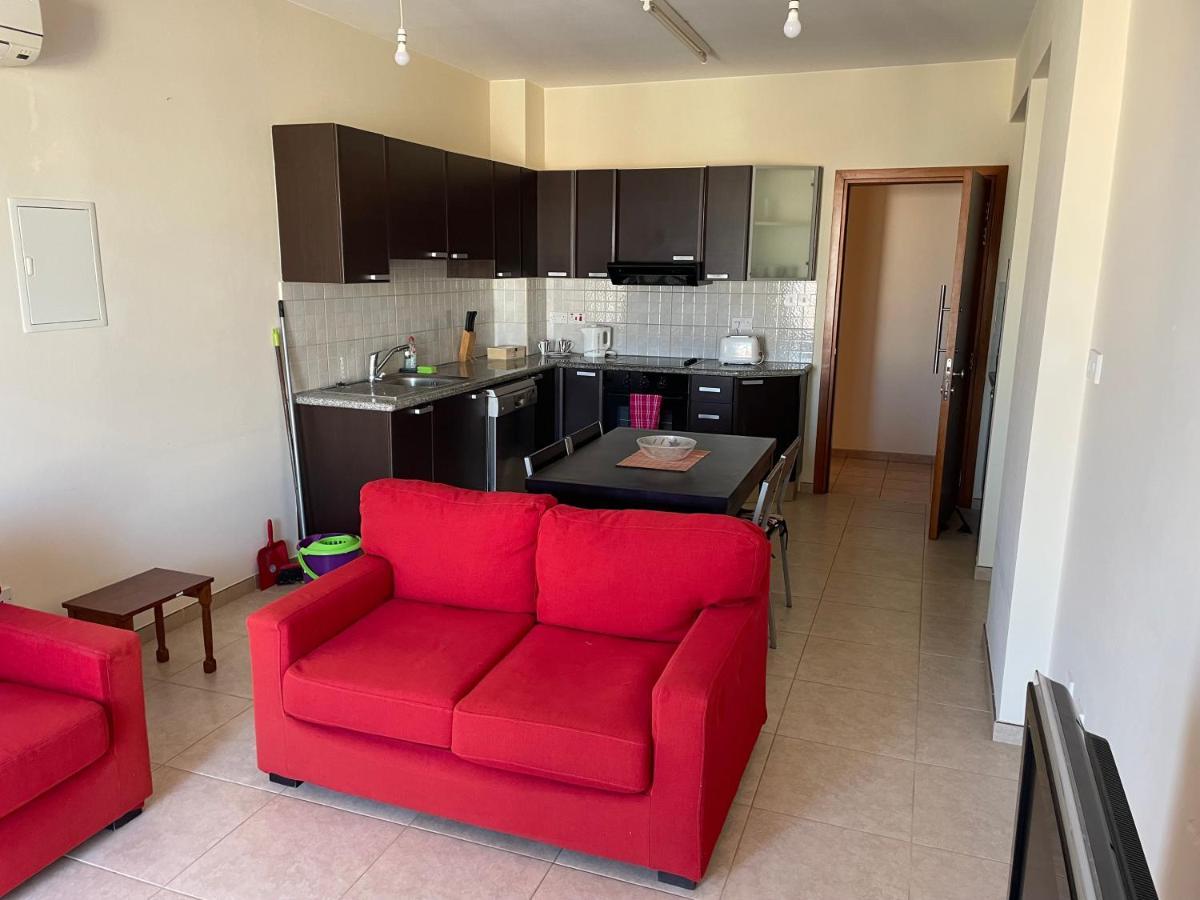 Kings Resort 1 Bedroom Apartment Пафос Экстерьер фото